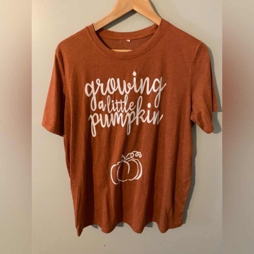 Maternity announcement tee large growing a pumpkin fall baby